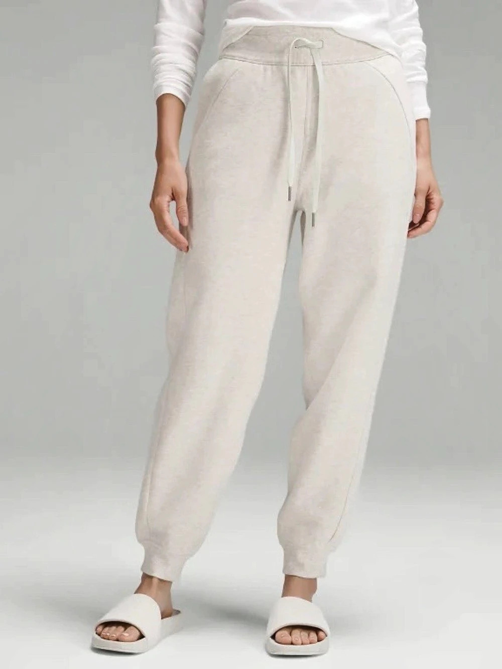 Lululemon Scuba High-Rise Relaxed Jogger  Bone Size 6